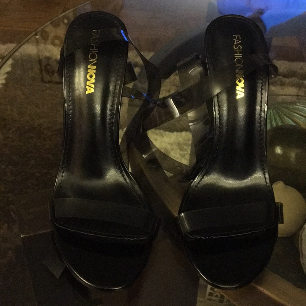Black fashion nova heels